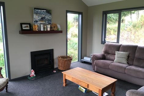 Photo of property in 22 Kinnaird Street, Herbert, Oamaru, 9495