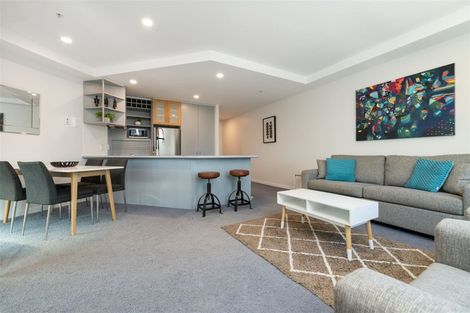 Photo of property in 17/12 Maunganui Road, Mount Maunganui, 3116