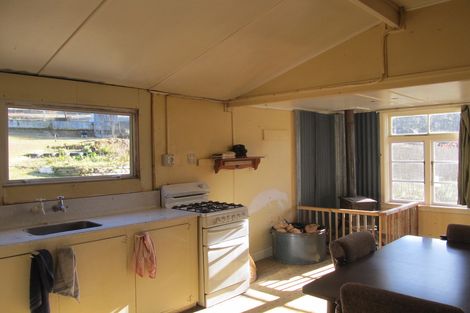 Photo of property in 165 Letts Gully Road, Letts Gully, Alexandra, 9393