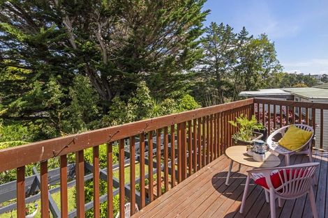 Photo of property in 12 Cheriton Road, Mellons Bay, Auckland, 2014