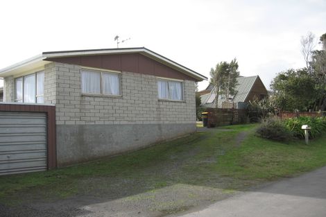 Photo of property in 4 Myrtle Lane, Raumati Beach, Paraparaumu, 5032