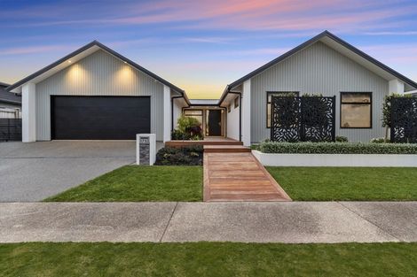 Photo of property in 71 Penetaka Heights, Pyes Pa, Tauranga, 3112