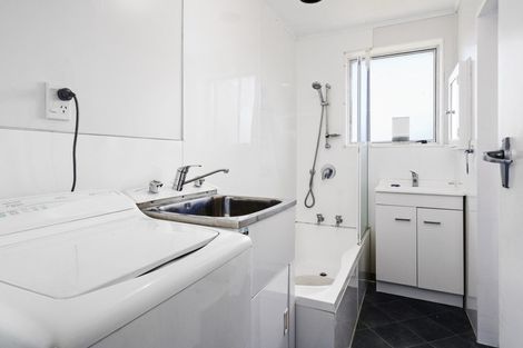 Photo of property in 186b Wellington Road, Wainuiomata, Lower Hutt, 5014