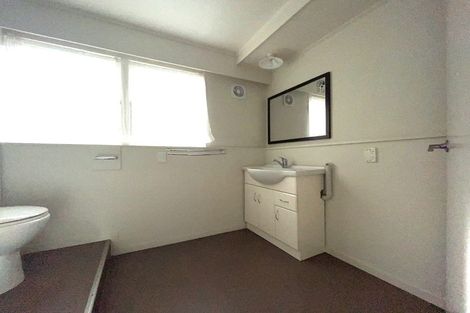 Photo of property in 1/35 Jaemont Avenue, Te Atatu South, Auckland, 0610