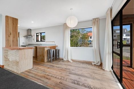Photo of property in 19 Tara Place, Snells Beach, 0920