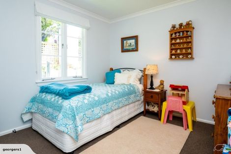 Photo of property in 18a Simla Avenue, Havelock North, 4130