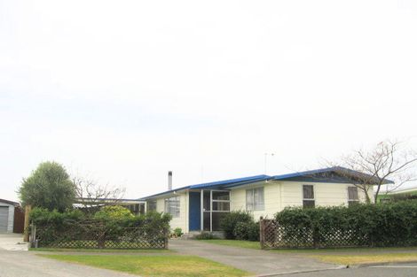 Photo of property in 15 Cooke Place, Taradale, Napier, 4112