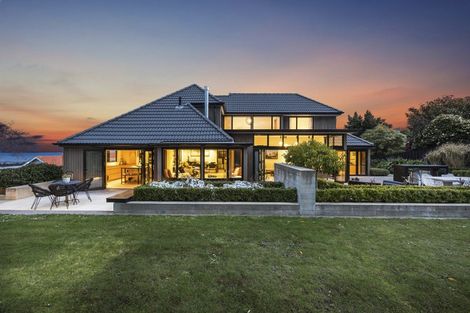 Photo of property in 15 Granville Terrace, Belleknowes, Dunedin, 9011