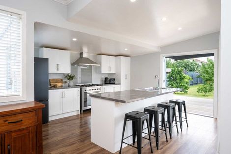 Photo of property in 706 Avenue Road West, Saint Leonards, Hastings, 4120