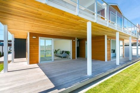 Photo of property in 16 Hine Street, New Plymouth, 4310