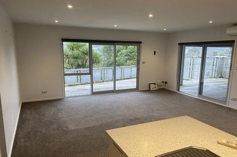 Photo of property in 201 Heta Road, Merrilands, New Plymouth, 4312