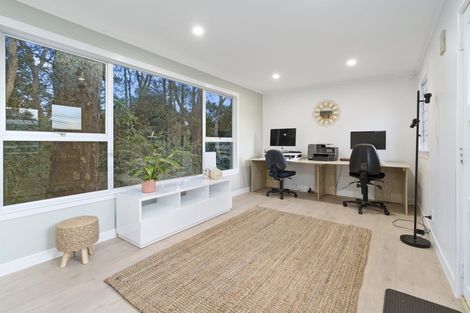 Photo of property in 802 West Coast Road, Oratia, Auckland, 0604