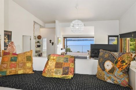 Photo of property in 7 Naera Place, Kawaha Point, Rotorua, 3010