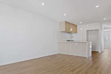 Photo of property in 117 Tarapuka Road, Westgate, Auckland, 0814