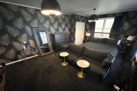 Photo of property in 35 Patanga Crescent, Thorndon, Wellington, 6011