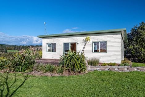 Photo of property in 273 Forestry Road, Waitoki, Kaukapakapa, 0871