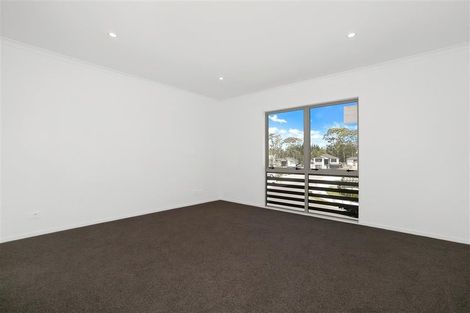 Photo of property in 40 Vincent Mcgrath Crescent, Swanson, Auckland, 0614
