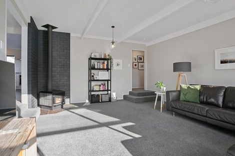 Photo of property in 37 Sheridan Crescent, Leamington, Cambridge, 3432