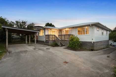 Photo of property in 10 Windy Ridge Road, Glenfield, Auckland, 0629