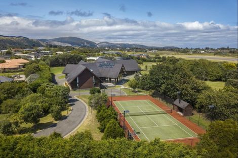 Photo of property in 132 Milne Drive, Paraparaumu, 5032