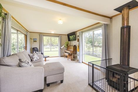 Photo of property in 18 Kuku Road, Pohangina, Ashhurst, 4884