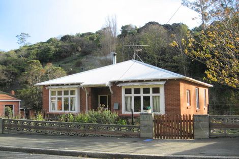 Photo of property in 87 Somerville Street, Andersons Bay, Dunedin, 9013