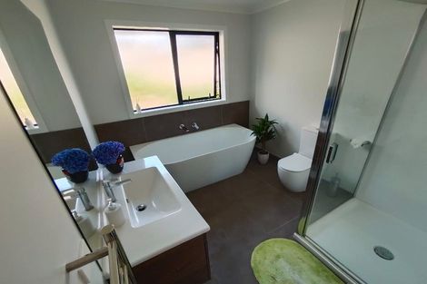 Photo of property in 5 Nottingham Road, Omokoroa, 3114