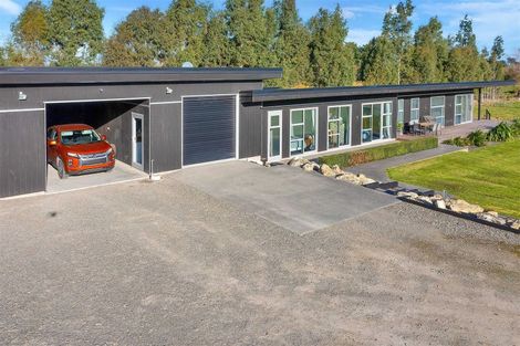 Photo of property in 35 Loburn Whiterock Road, Loburn, Rangiora, 7472