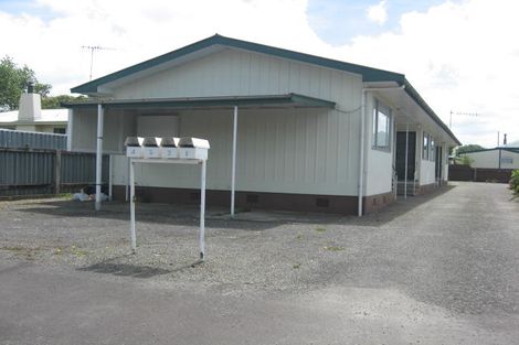 Photo of property in 2 Huxley Street, Pahiatua, 4910
