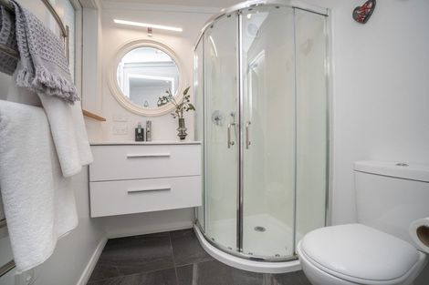 Photo of property in 136 Heretaunga Street, Palmerston North, 4414