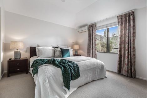 Photo of property in 19 Horotutu Road, Greenlane, Auckland, 1061