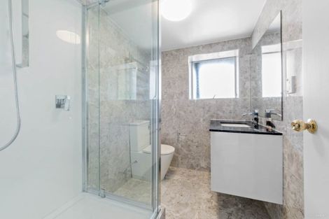 Photo of property in 34 Regency Place, Sunnynook, Auckland, 0632