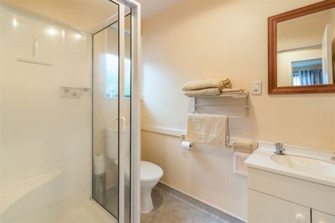 Photo of property in 3 Farm Lane, Parklands, Christchurch, 8083