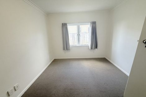 Photo of property in 76 Browns Bay Road, Rothesay Bay, Auckland, 0630