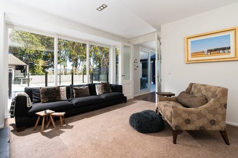 Photo of property in 34 Seatoun Heights Road, Seatoun, Wellington, 6022