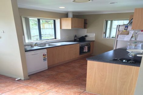 Photo of property in 1 Tir Conaill Avenue, Flat Bush, Auckland, 2019