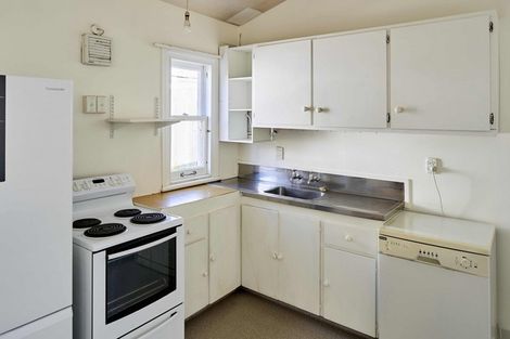 Photo of property in 4 Prince Street, Mount Victoria, Wellington, 6011