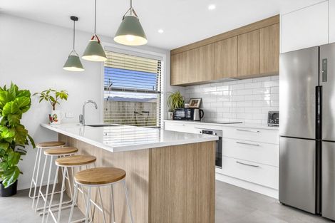 Photo of property in 30 Rua Street, Albert Town, Wanaka, 9305