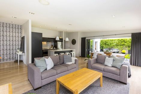 Photo of property in 21 Brentwood Street, Trentham, Upper Hutt, 5018