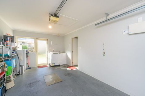 Photo of property in 9 Foxtail Fern, Kelvin Grove, Palmerston North, 4414