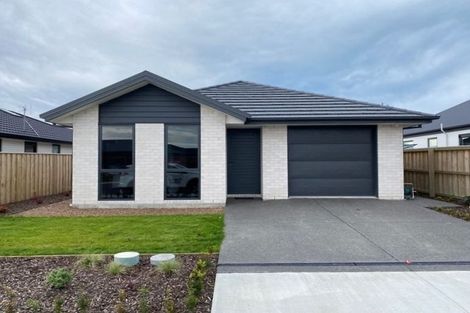 Photo of property in 5 Woodford Avenue, Woodend, 7610