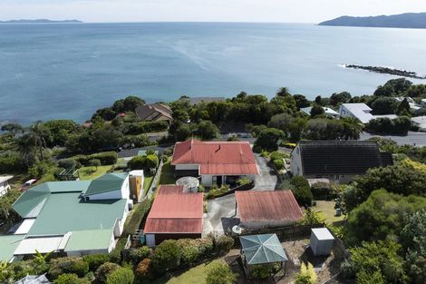 Photo of property in 20 Leslie Road, Cable Bay, 0420