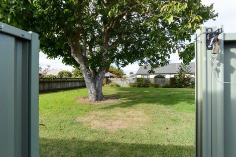 Photo of property in 2 Queens Walk, Taradale, Napier, 4112