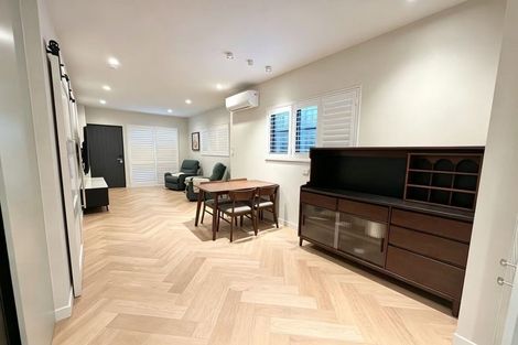 Photo of property in 95a Oreil Avenue, West Harbour, Auckland, 0618