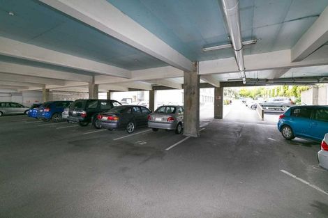 Photo of property in Hobson Court Flats, 22/70 Hobson Street, Thorndon, Wellington, 6011