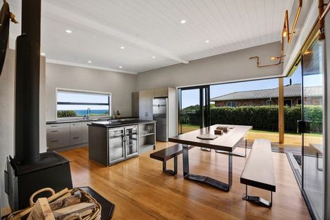 Photo of property in 284 Tai Road, Opunake, 4681