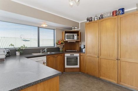 Photo of property in 18a Milton Road, Hospital Hill, Napier, 4110