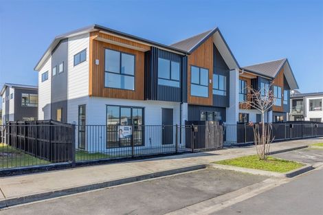 Photo of property in 14 Whakato Avenue, Kumeu, 0810