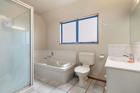 Photo of property in 17a Commons Avenue, Mount Maunganui, 3116