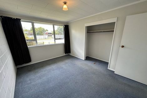 Photo of property in 17 Percival Road, Paraparaumu Beach, Paraparaumu, 5032